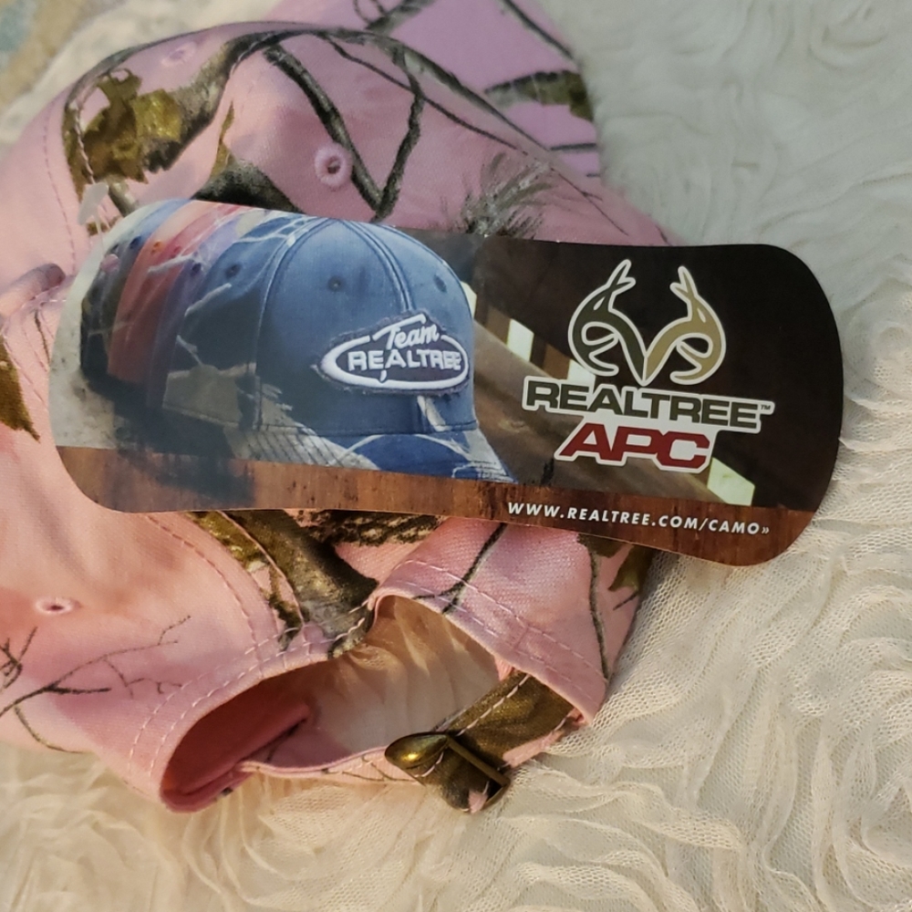 3🚨/$15 🆕️ RealTree Pink Camo hat - Picture 7 of 7